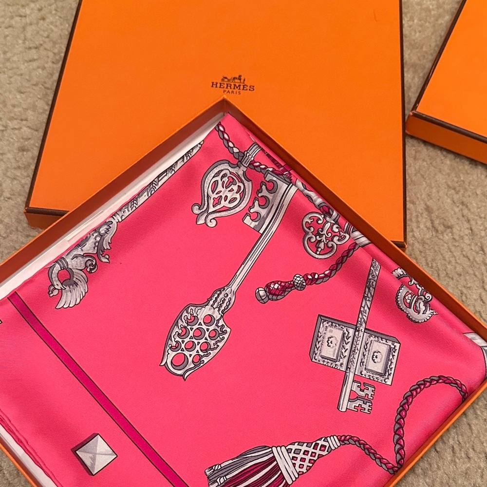 Hermes Pink and Silver Key Design Scarf